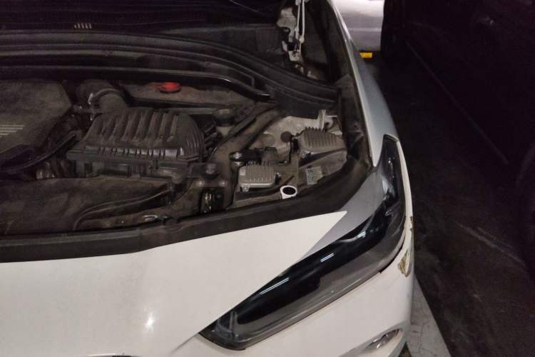 Used BMW X2 2019 sDrive20i M Sport Package China VI Emission Standard Engine Bay Left