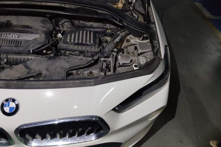 Used BMW X2 2019 sDrive20i M Sport Package China VI Emission Standard Engine Bay Left
