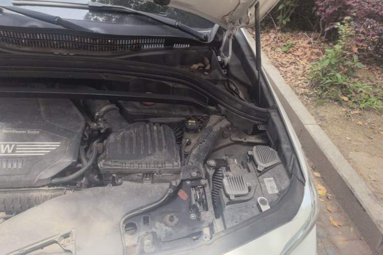 Used BMW X2 2019 sDrive20i M Sport Package China VI Emission Standard Engine Bay Left