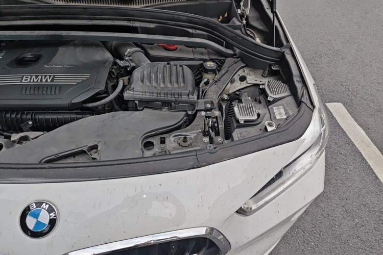 Used BMW X2 2019 sDrive20i M Sport Package China VI Emission Standard Engine Bay Left