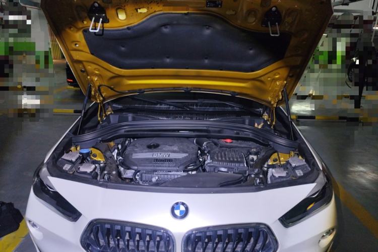Used BMW X2 2019 sDrive20i M Sport Package China VI Emission Standard Engine Bay
