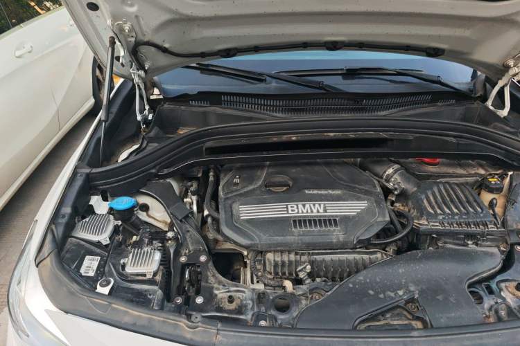 Used BMW X2 2019 sDrive20i M Sport Package China VI Emission Standard Engine Bay Right