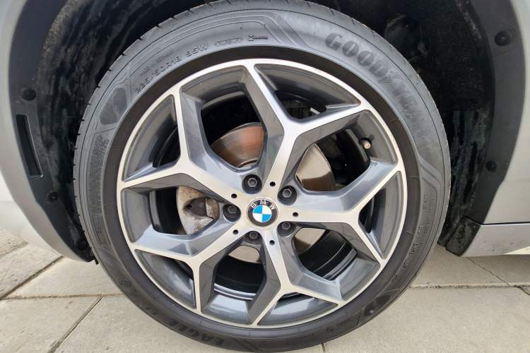 Used BMW X2 2019 sDrive20i M Sport Package China VI Emission Standard Engine Bay