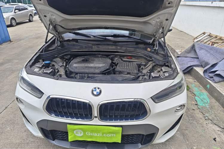 Used BMW X2 2019 sDrive20i M Sport Package China VI Emission Standard Engine Bay