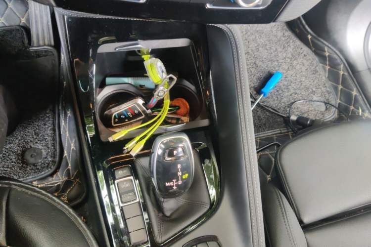 Used BMW X2 2019 sDrive20i M Sport Package China VI Emission Standard Gear Lever