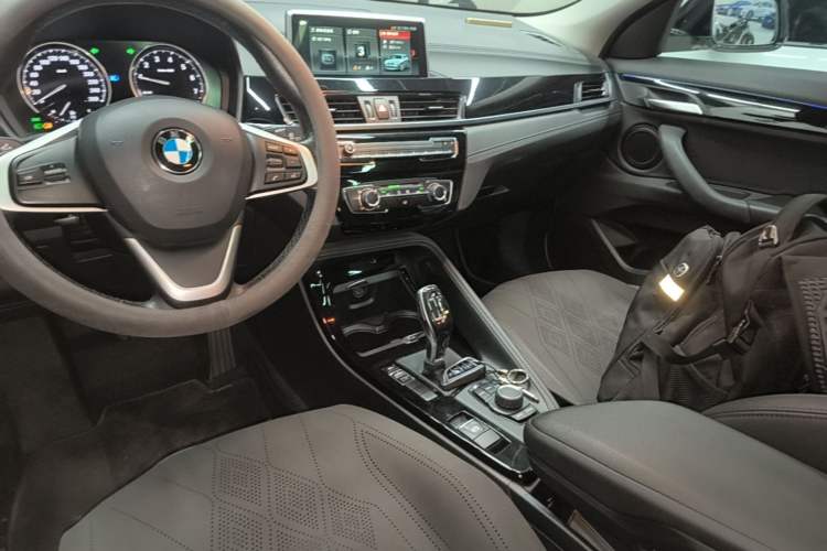 Used BMW X2 2019 sDrive20i M Sport Package China VI Emission Standard Gear Lever