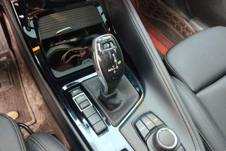 Used BMW X2 2019 sDrive20i M Sport Package China VI Emission Standard Gear Lever