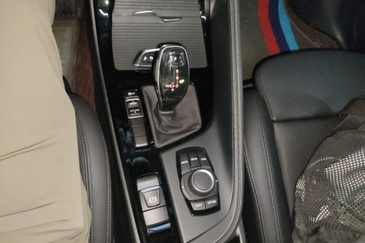 Used BMW X2 2019 sDrive20i M Sport Package China VI Emission Standard Gear Lever