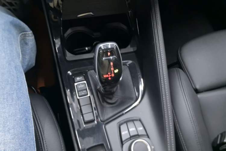 Used BMW X2 2019 sDrive20i M Sport Package China VI Emission Standard Gear Lever