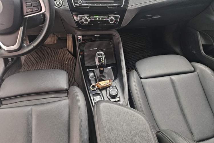 Used BMW X2 2019 sDrive20i M Sport Package China VI Emission Standard Gear Lever