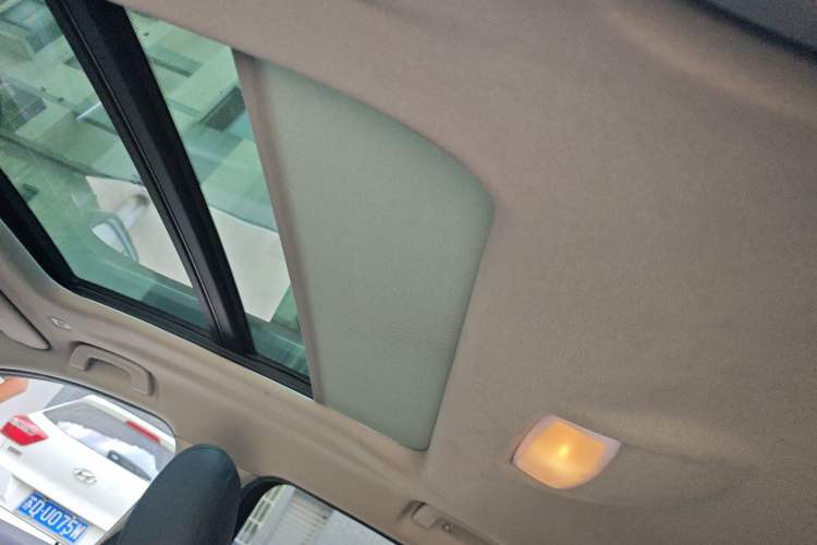 Used BMW X2 2019 sDrive20i M Sport Package China VI Emission Standard Headliner