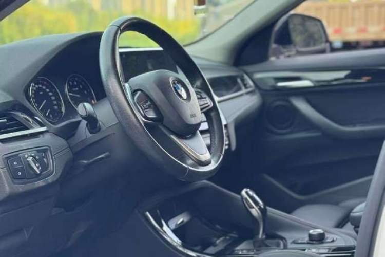 Used BMW X2 2019 sDrive20i M Sport Package China VI Emission Standard Interior 1