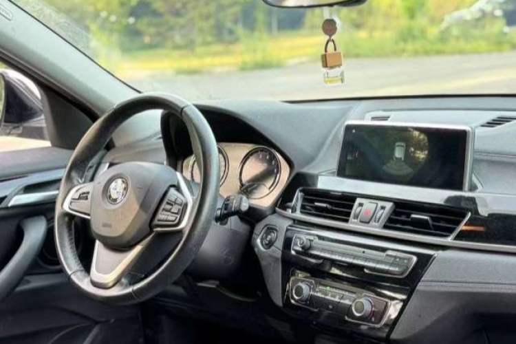 Used BMW X2 2019 sDrive20i M Sport Package China VI Emission Standard Interior 2