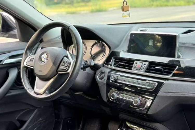 Used BMW X2 2019 sDrive20i M Sport Package China VI Emission Standard Interior 2
