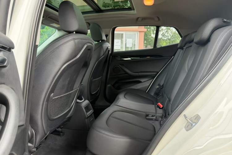Used BMW X2 2019 sDrive20i M Sport Package China VI Emission Standard Interior 3
