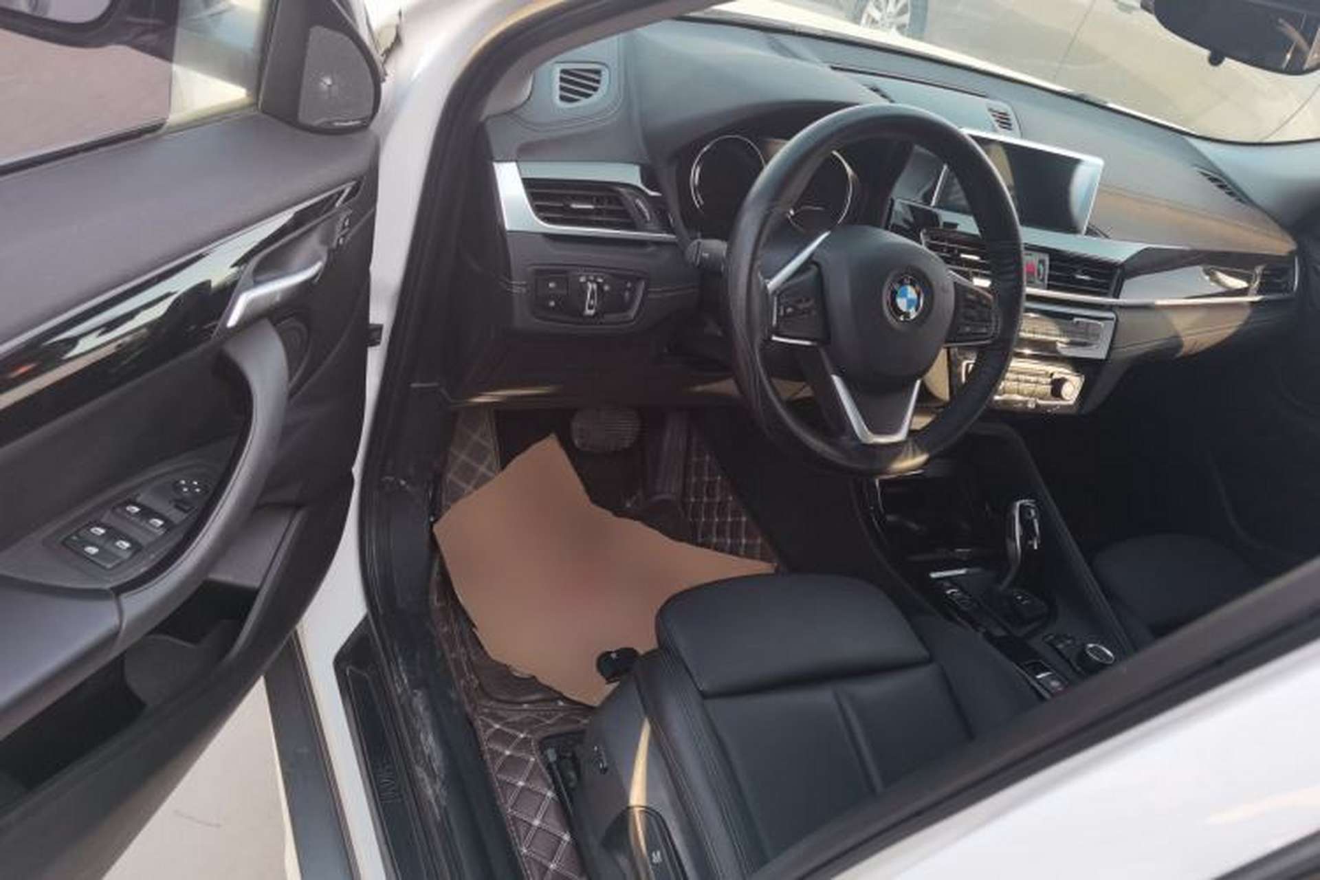 Used BMW X2 2019 sDrive20i M Sport Package China VI Emission Standard Interior 3