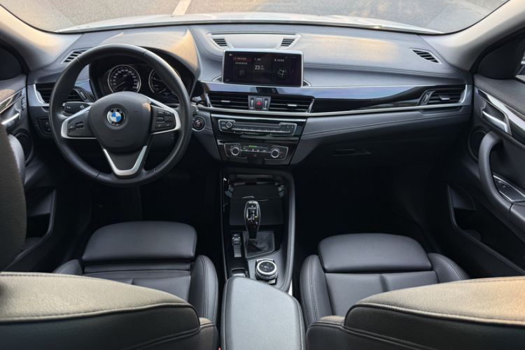 Used BMW X2 2019 sDrive20i M Sport Package China VI Emission Standard Interior 4