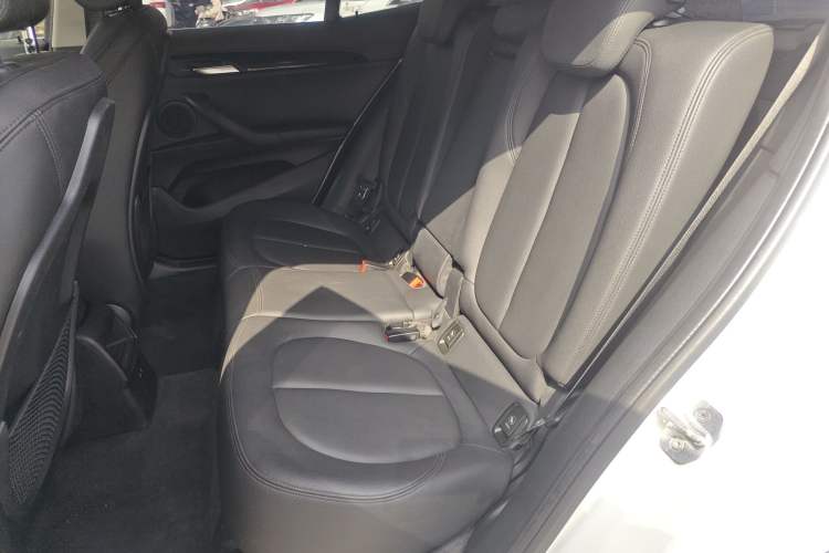 Used BMW X2 2019 sDrive20i M Sport Package China VI Emission Standard Interior 4