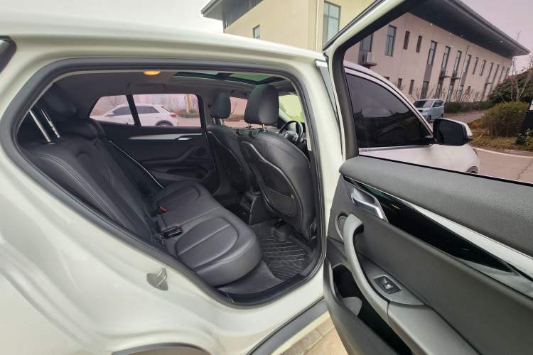 Used BMW X2 2019 sDrive20i M Sport Package China VI Emission Standard Interior 5