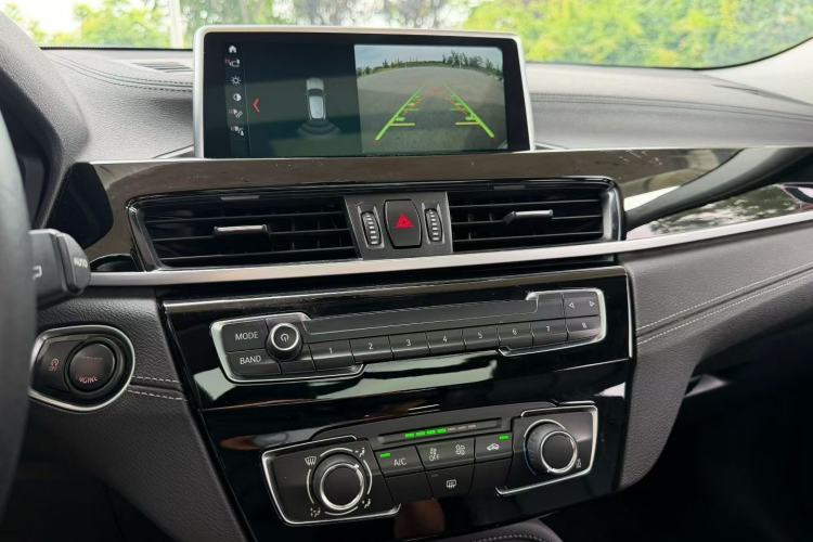 Used BMW X2 2019 sDrive20i M Sport Package China VI Emission Standard Interior 6