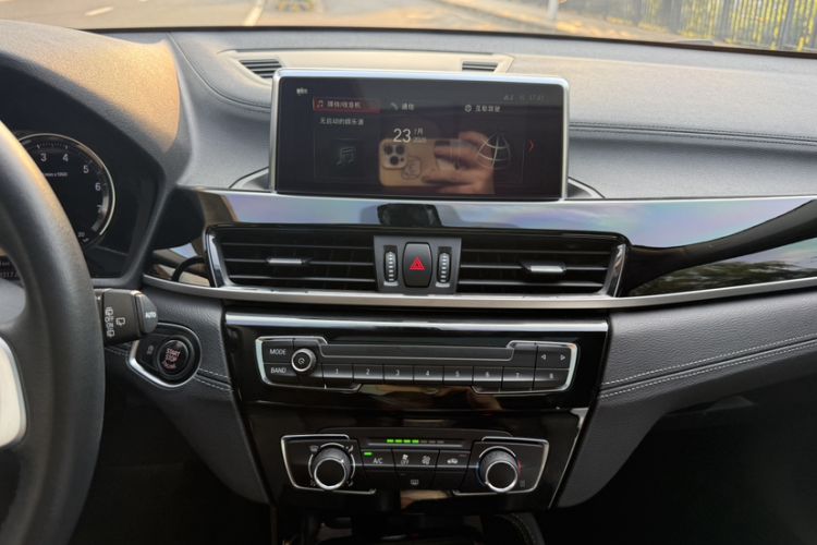 Used BMW X2 2019 sDrive20i M Sport Package China VI Emission Standard Interior 6