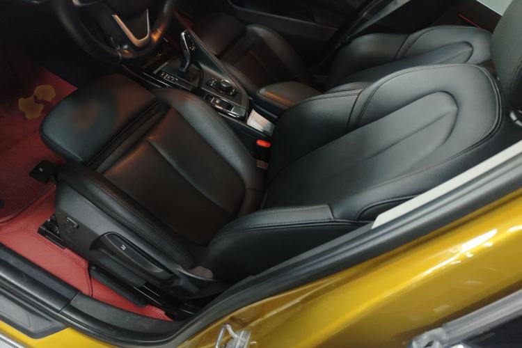 Used BMW X2 2019 sDrive20i M Sport Package China VI Emission Standard Left Front Seat