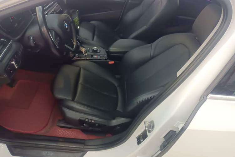 Used BMW X2 2019 sDrive25i Leading Edition M Sport Package China VI Left Front Seat