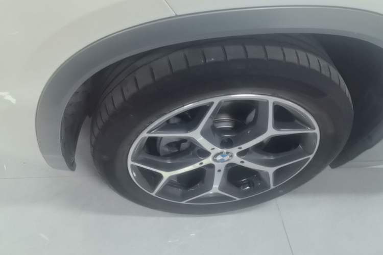 Used BMW X2 2019 sDrive20i M Sport Package China VI Emission Standard Left Front Wheel Hub