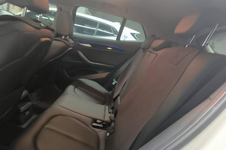 Used BMW X2 2019 sDrive20i M Sport Package China VI Emission Standard Left Rear Seat