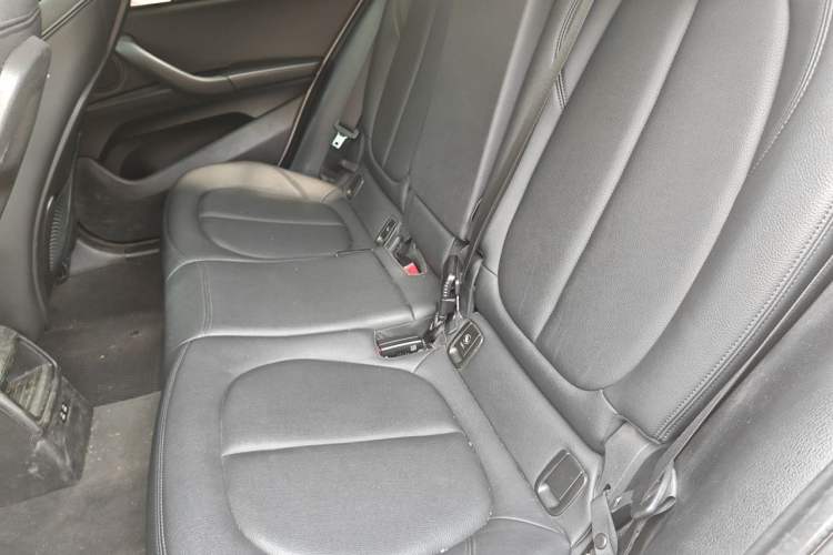 Used BMW X2 2019 sDrive20i M Sport Package China VI Emission Standard Left Rear Seat