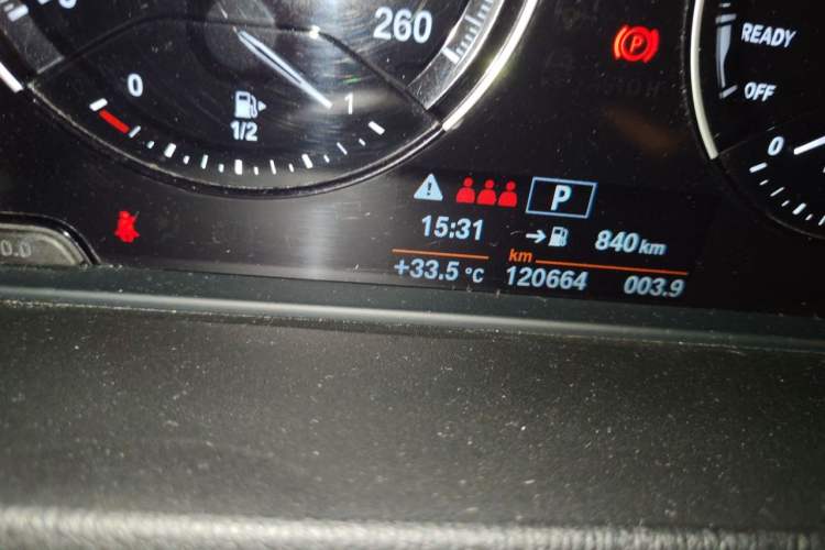 Used BMW X2 2019 sDrive20i M Sport Package China VI Emission Standard Odometer Close Up