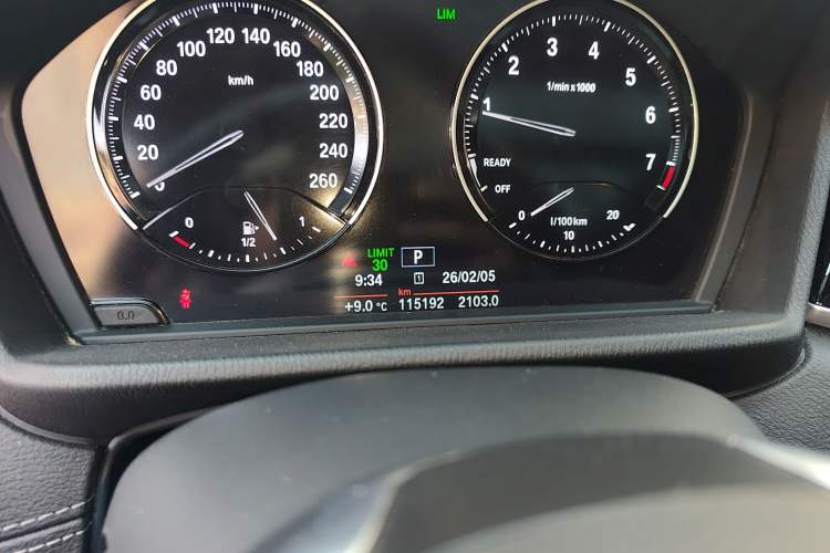Used BMW X2 2019 sDrive20i M Sport Package China VI Emission Standard Odometer Close Up