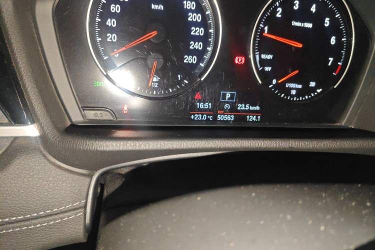 Used BMW X2 2019 sDrive20i M Sport Package China VI Emission Standard Odometer Close Up