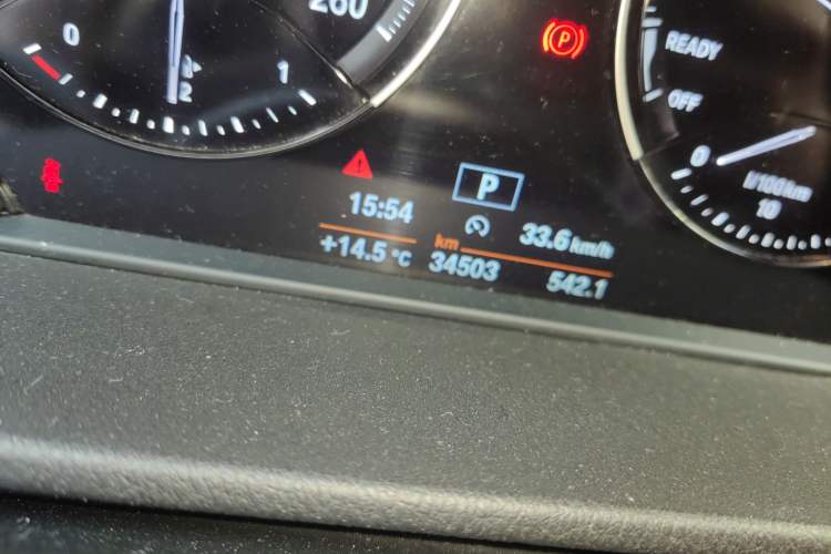 Used BMW X2 2019 sDrive20i M Sport Package China VI Emission Standard Odometer Close Up