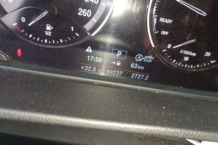 Used BMW X2 2019 sDrive25i Leading Edition M Sport Package China VI Odometer Close Up