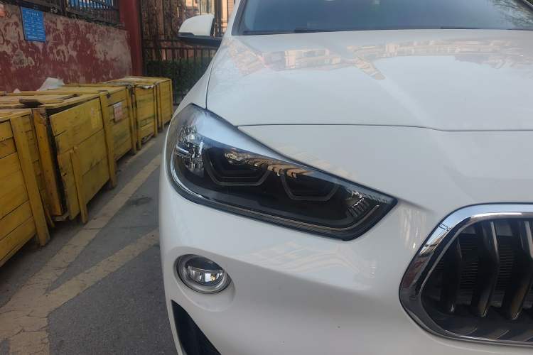 Used BMW X2 2019 sDrive20i M Sport Package China VI Emission Standard Right Front Headlight
