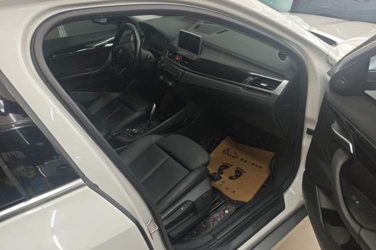 Used BMW X2 2019 sDrive20i M Sport Package China VI Emission Standard Right Front Seat
