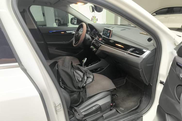 Used BMW X2 2019 sDrive20i M Sport Package China VI Emission Standard Right Front Seat