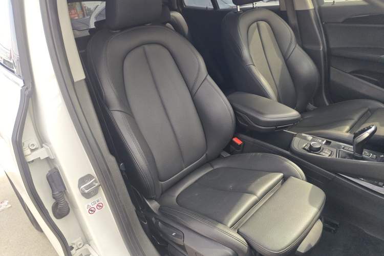 Used BMW X2 2019 sDrive20i M Sport Package China VI Emission Standard Right Front Seat