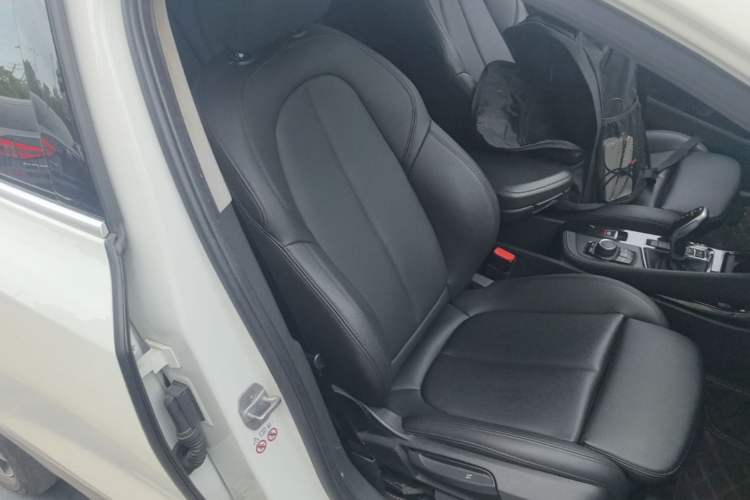 Used BMW X2 2019 sDrive20i M Sport Package China VI Emission Standard Right Front Seat