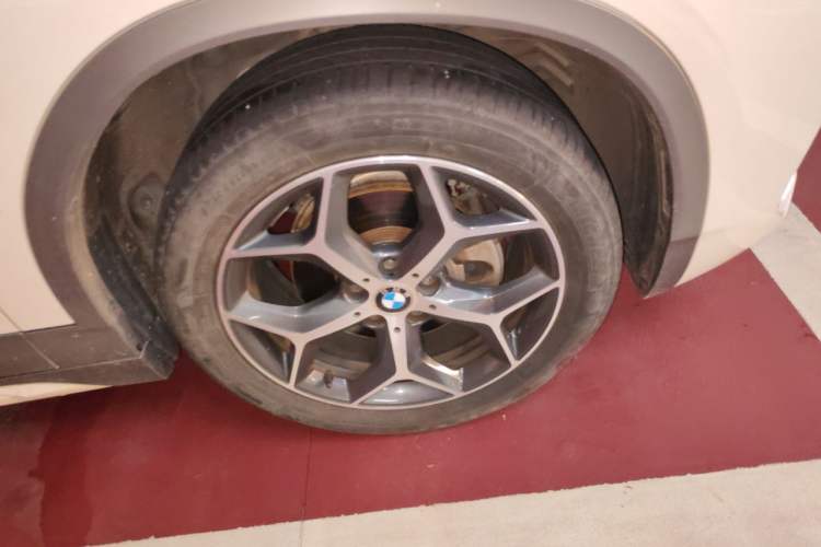 Used BMW X2 2019 sDrive20i M Sport Package China VI Emission Standard Right Front Wheel Hub