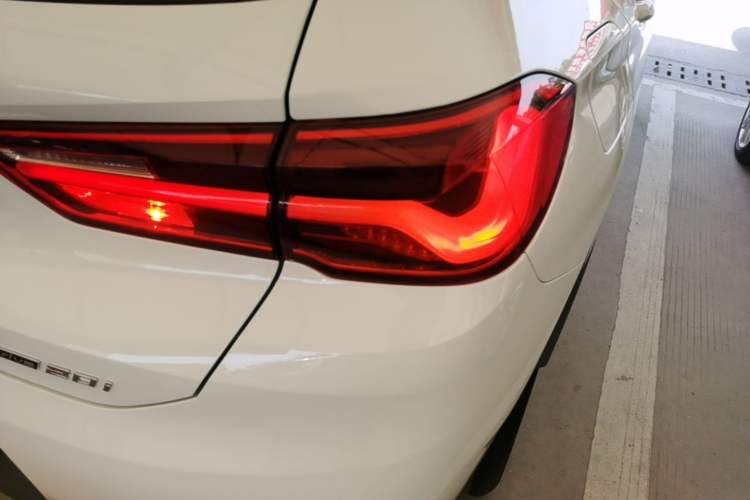 Used BMW X2 2019 sDrive20i M Sport Package China VI Emission Standard Right Rear Taillight