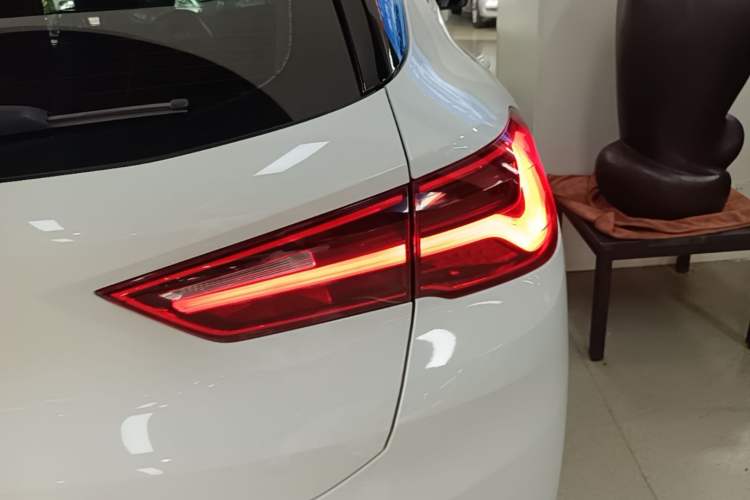 Used BMW X2 2019 sDrive25i Leading Edition M Sport Package China VI Right Rear Taillight