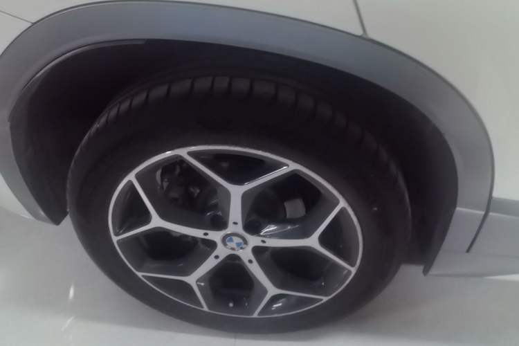 Used BMW X2 2019 sDrive20i M Sport Package China VI Emission Standard Right Rear Wheel Hub