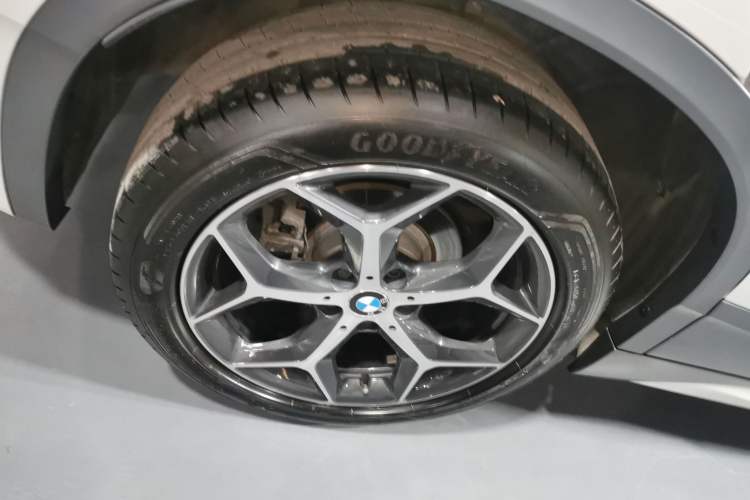 Used BMW X2 2019 sDrive20i M Sport Package China VI Emission Standard Right Rear Wheel Hub