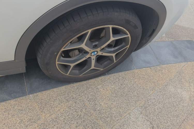 Used BMW X2 2019 sDrive20i M Sport Package China VI Emission Standard Right Rear Wheel Hub