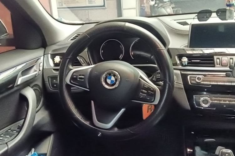 Used BMW X2 2019 sDrive20i M Sport Package China VI Emission Standard Steering Wheel