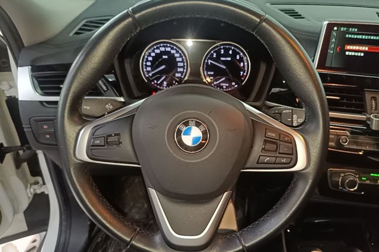 Used BMW X2 2019 sDrive20i M Sport Package China VI Emission Standard Steering Wheel