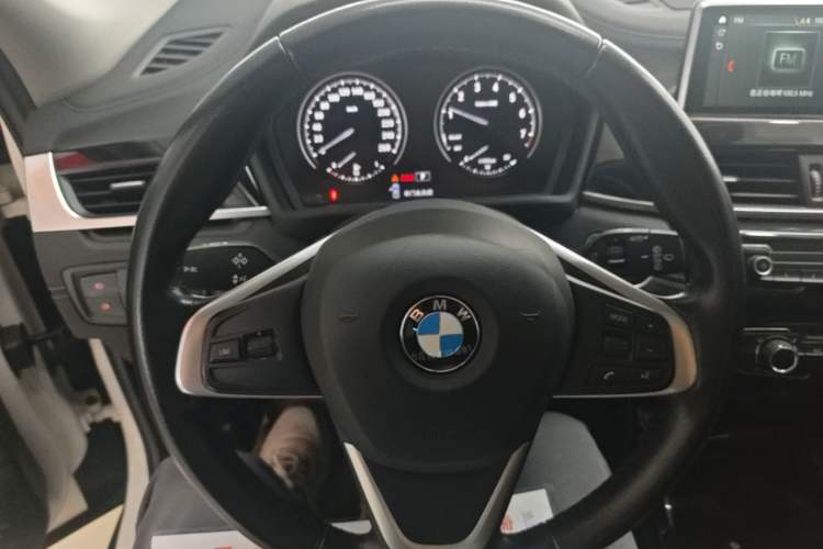 Used BMW X2 2019 sDrive20i M Sport Package China VI Emission Standard Steering Wheel