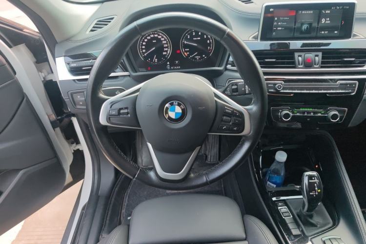 Used BMW X2 2019 sDrive20i M Sport Package China VI Emission Standard Steering Wheel